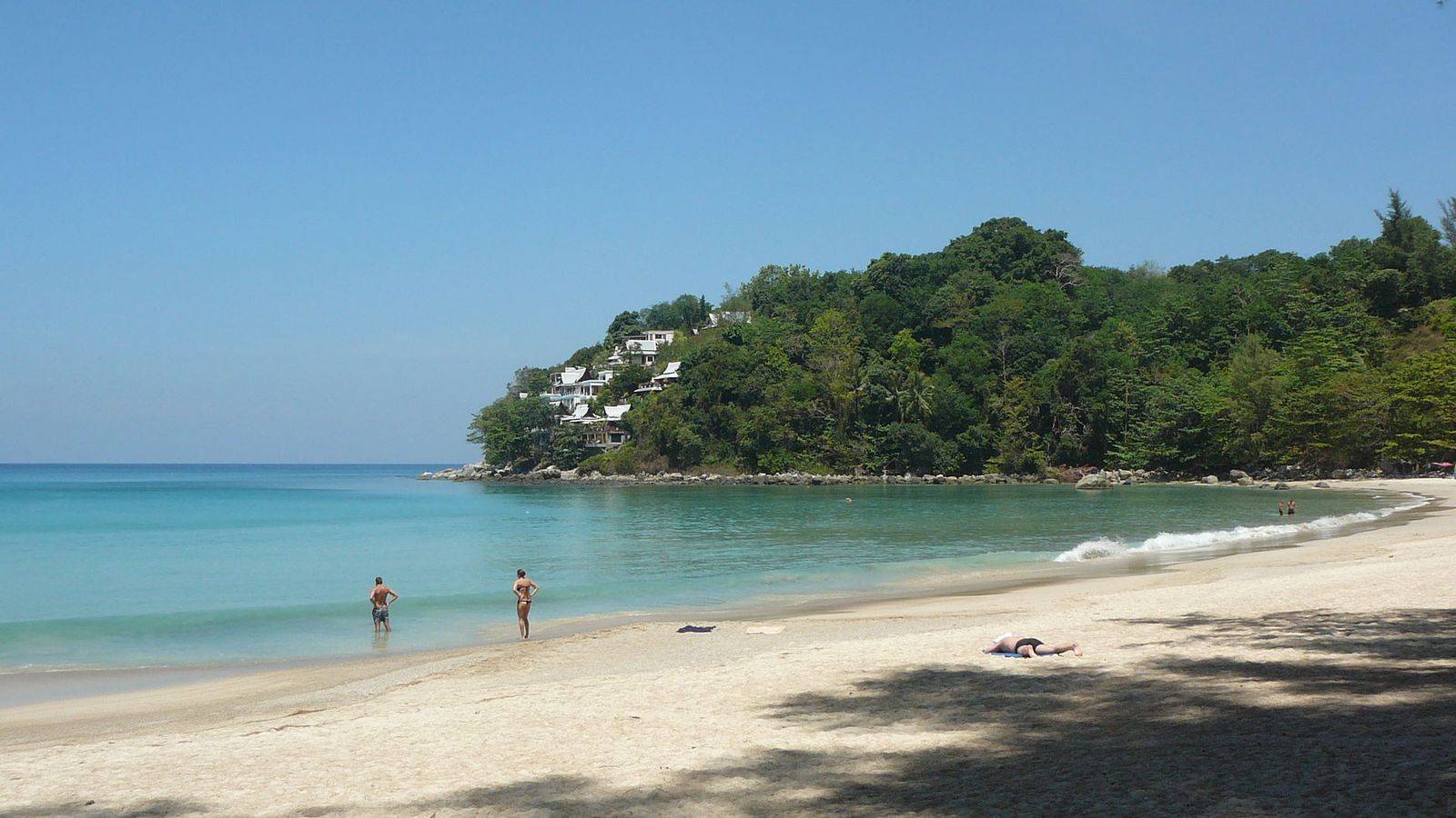 Kamala Beach: rustige baai met lokale charme